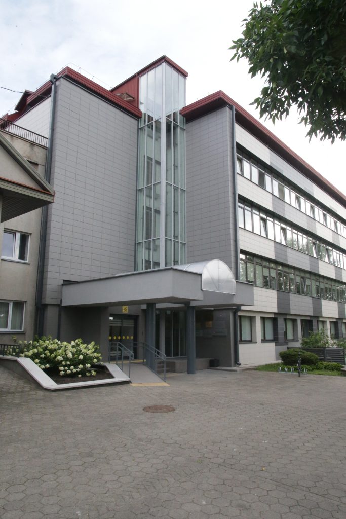 Suremontuotame pastate Alytuje patogiai dirba net 14 valstybės įstaigų
